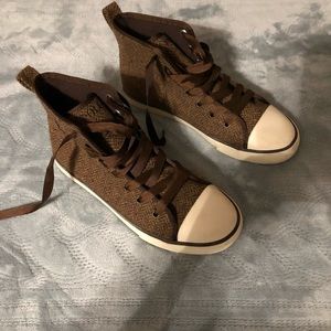 Polo  by Ralph Lauren Sneaker size 5